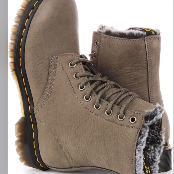 Dr. Martens 1460 Serena Women's 9 - Picture 5 of 6